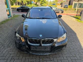 skadebil auto BMW 3-serie 330i X DRIVE 2012/3