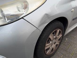 Peugeot 206+ 1.1 XR picture 9