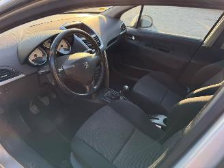 Peugeot 207 207 SW 1.6 vti xs picture 10
