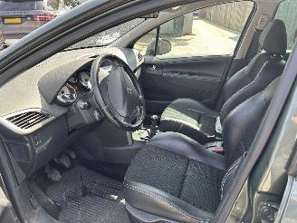 Peugeot 207  picture 7
