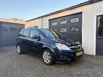 Opel Zafira  picture 1