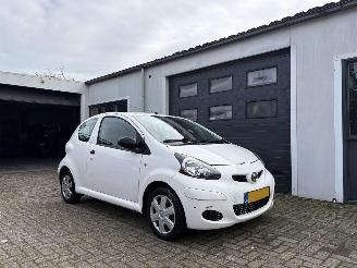 škoda osobní automobily Toyota Aygo 1.0-12V Cool 2011/11