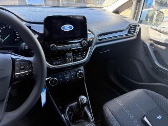 Ford Fiesta  picture 15