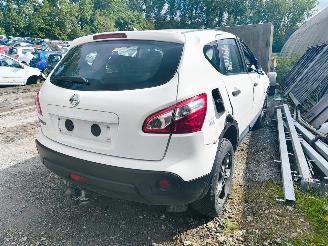 Voiture accidenté Nissan Qashqai Nissan Qashqai 1.6 Visia 2013/1