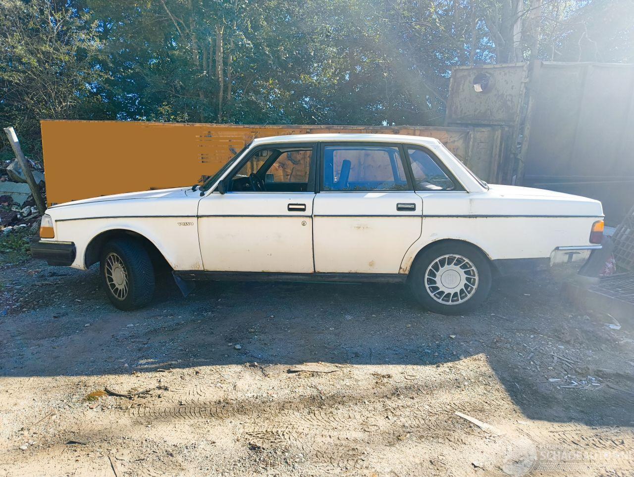 Volvo 240 DL AUTOMATIC