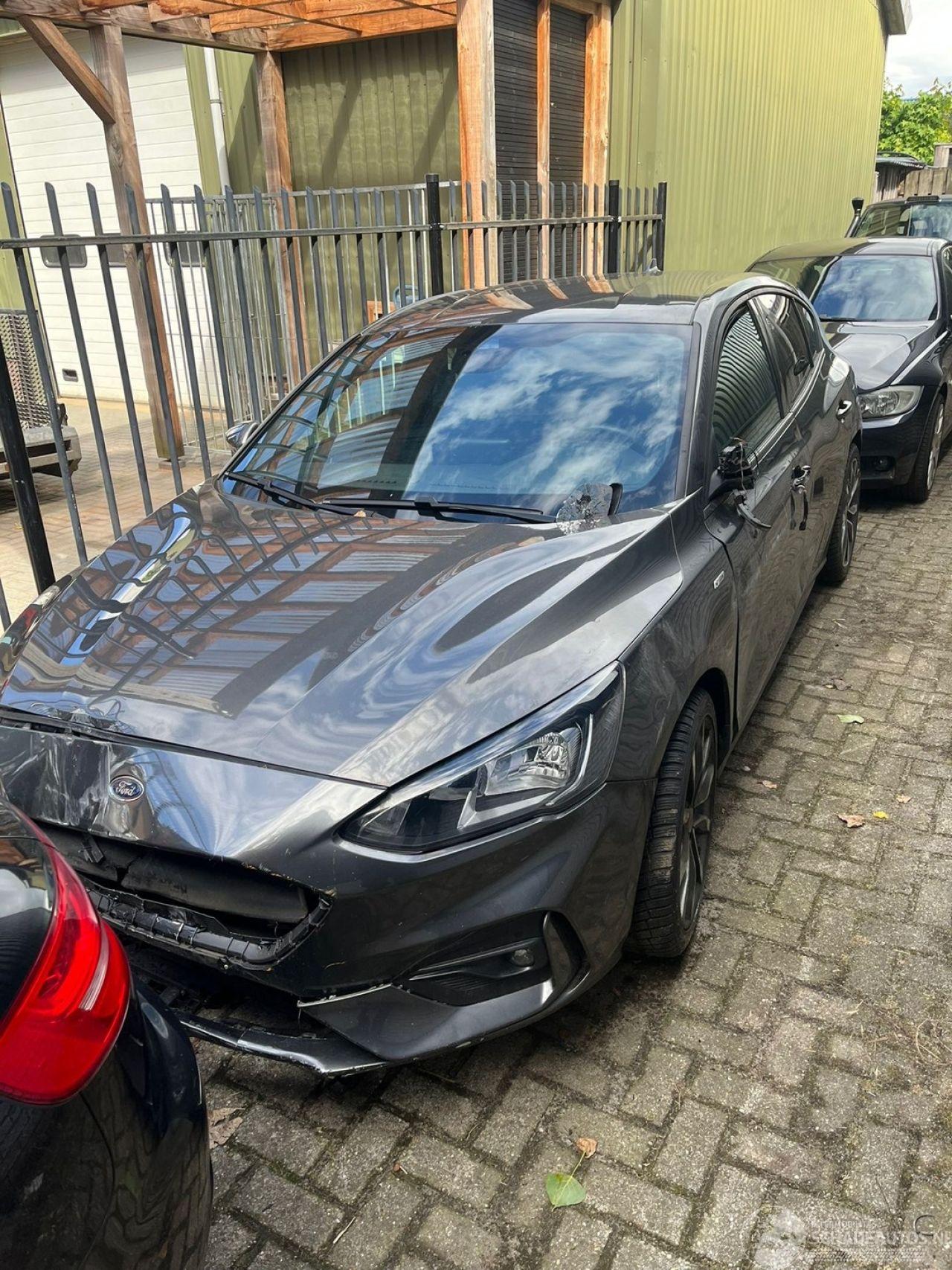 Ford Focus 1.5 EcoBlue 120 Hatchback Diesel 1.499cc 88kW (120pk) FWD 2018-01/2025-11 ZTDA