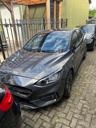 Damaged car Ford Focus 1.5 EcoBlue 120 Hatchback  Diesel 1.499cc 88kW (120pk) FWD 2018-01/2025-11  ZTDA 2020/10