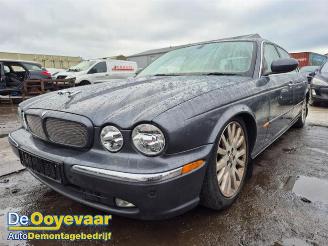 Salvage car Jaguar XJ XJ (X350), Sedan, 2003 / 2009 6 3.0 V6 24V 2005/10