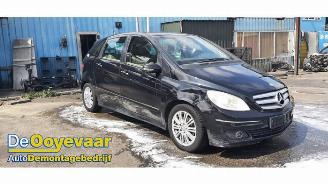 Uttjänta bilar auto Mercedes B-klasse B (W245), Hatchback, 2005 / 2011 2.0 B-200 CDI 16V 2007/9