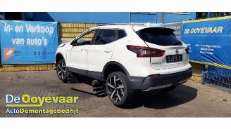 Coche siniestrado Nissan Qashqai Qashqai (J11), SUV, 2013 / 2021 1.3 DIG-T 140 16V 2019/10