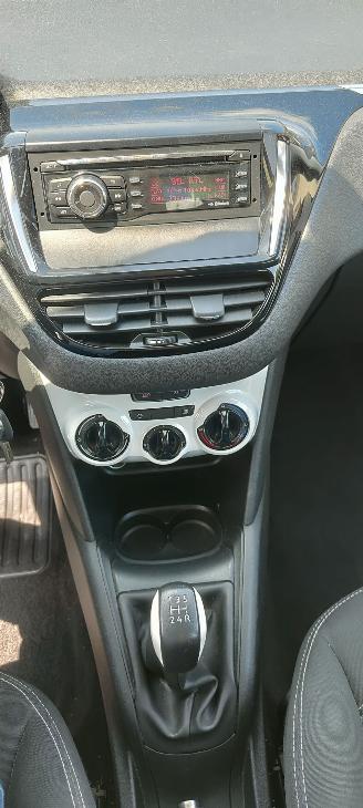 Peugeot 208 Peugeot 208 Like picture 10