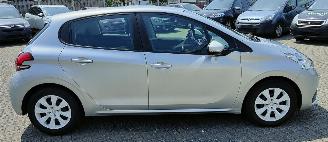 Peugeot 208 Peugeot 208 Like picture 4