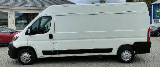 Peugeot Boxer Peugeot Boxer lang 3 hoog 2 335 L3H2 Asphalt BlueHDi picture 2