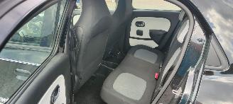 Renault Twingo Renault Twingo Intens airco navi pdc picture 10