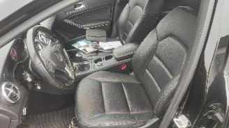 Mercedes GLA Mercedes-Benz GLA 200 leder navi amg line topstaat ! picture 8