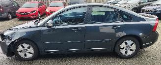 Volvo S-40 Volvo S40 Lim. 1.6 D Drive Momentum picture 2