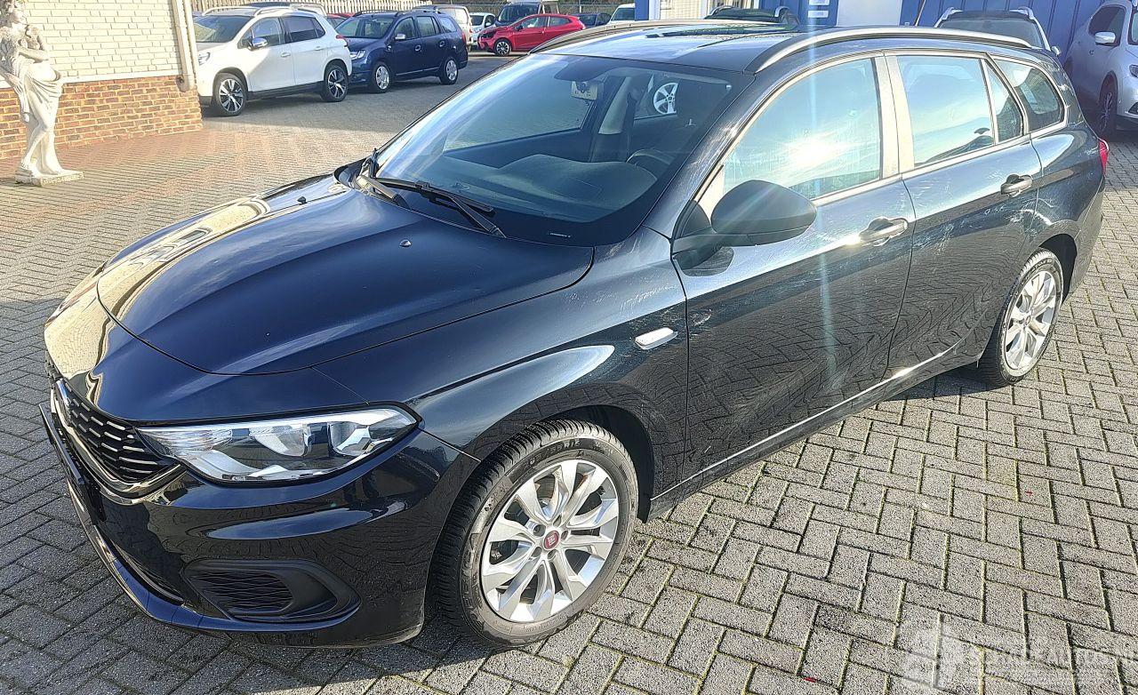 Fiat Tipo Fiat fiat tipo 1,4 navi lichte rijdende schade