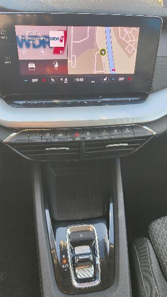 Skoda Octavia Skoda Octavia Combi Clever lichte gewoon rijdende schade picture 9