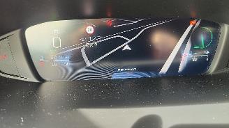 Peugeot 308 Peugeot 308 GT oliven grun /schwartses leder rijdende schade picture 15