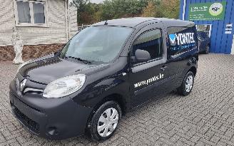 skadebil bedrijf Renault Kangoo Renault Kangoo Rapid Extra airco moterschade 2020/10