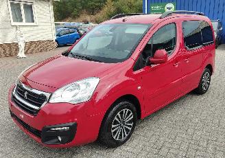 voitures voitures particulières Peugeot Partner Tepee PEUGEOT Partner Tepee allure 2017/10