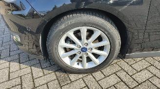 Ford C-Max FORD C-Max C-MAX Titanium picture 20