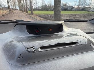 Toyota iQ  picture 7