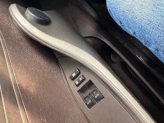 Toyota iQ  picture 6