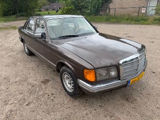 Damaged car Mercedes S-klasse  1983/10