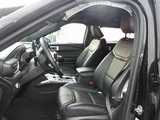 Ford Explorer PLATIUM picture 27