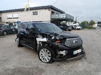 Ford Explorer PLATIUM picture 3