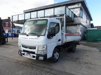 krockskadad bil bedrijf Fuso Canter  2016/4