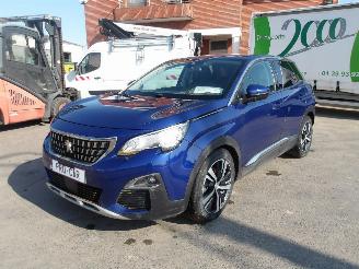 skadebil auto Peugeot 3008 ALLURE 2019/4