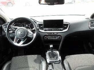 Kia Xceed  picture 2
