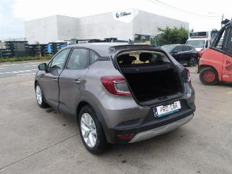 Renault Captur E-TECH picture 6