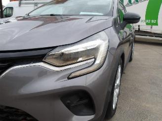 Renault Captur E-TECH picture 8