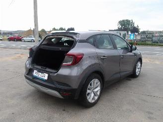 Renault Captur E-TECH picture 4