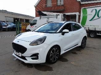 Damaged car Ford Puma ST -LINE 2022/7