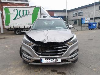 krockskadad bil auto Hyundai Tucson IX 35 2018/4