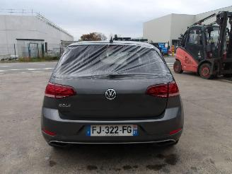 Volkswagen Golf  picture 7