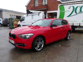 Voiture accidenté BMW 1-serie M-SPORT 2015/10