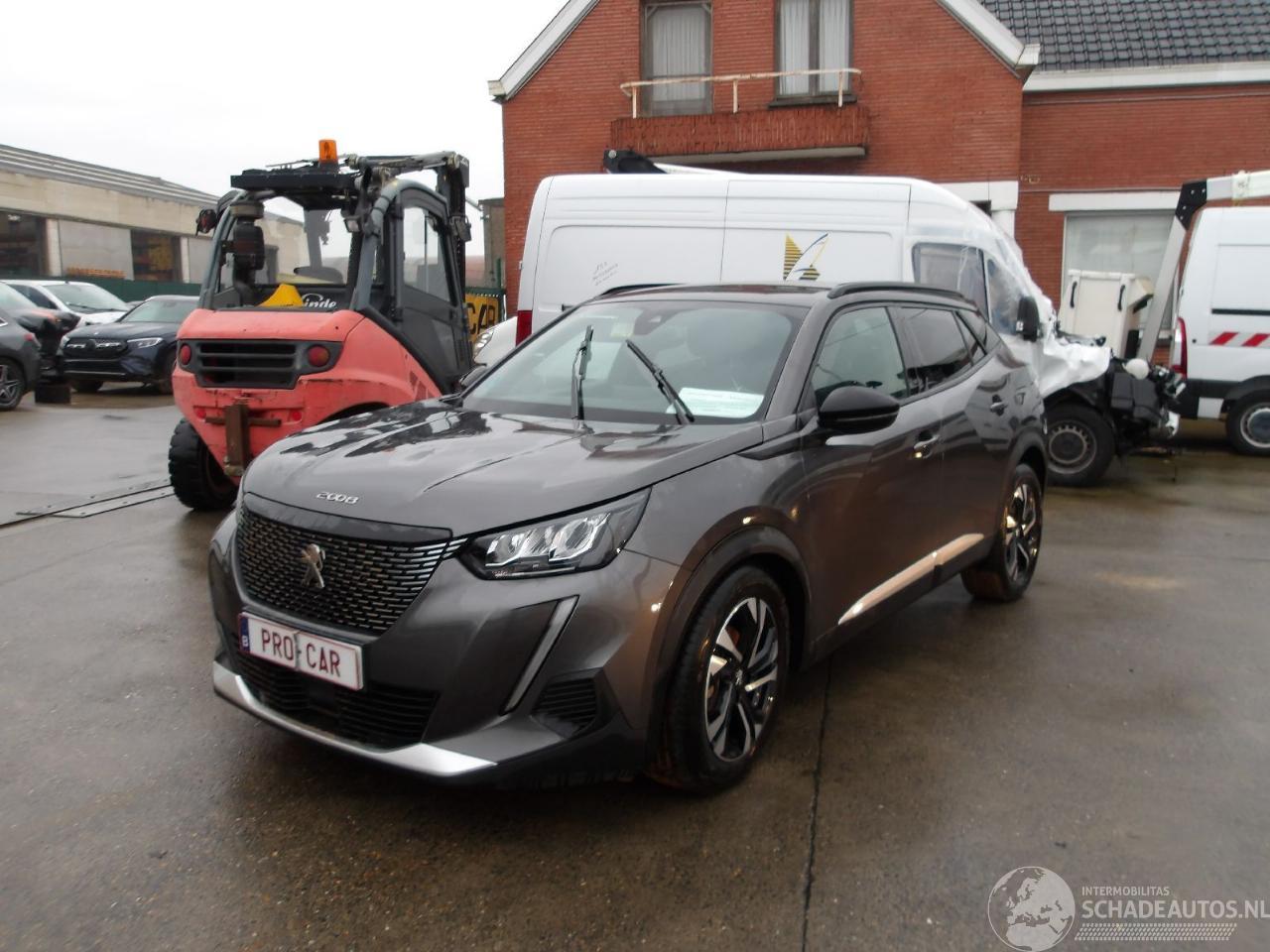 Peugeot 2008 1.2 PURE TECH ALLURE