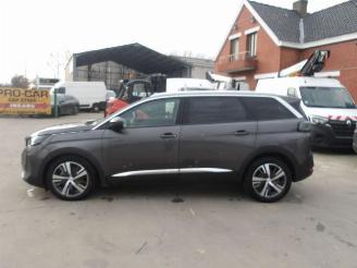 Peugeot 5008 HYBRID ALLURE picture 9