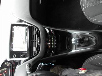 Peugeot 208 1.2 PURE TECH picture 16