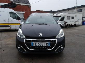 Peugeot 208 1.2 PURE TECH picture 3