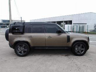 Land Rover Defender D300 X DYNAMIC picture 5