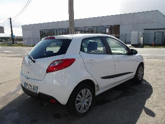 Mazda 2  picture 6