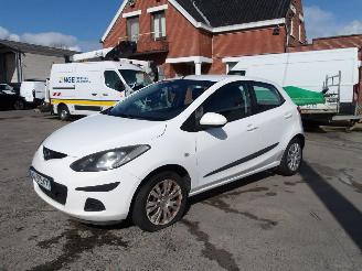 Vaurioauto  passenger cars Mazda 2  2009/5