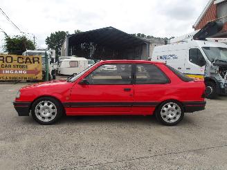 Peugeot 309 GTI picture 9
