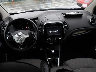 Renault Captur  picture 2